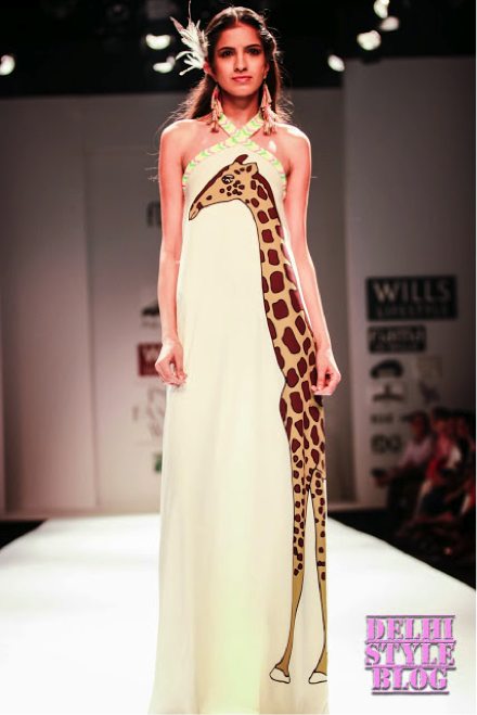 maxi-dresses-giraffe-printed-gown